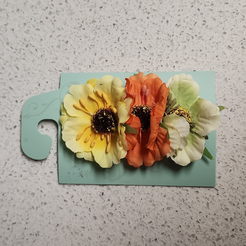 Maurices NWT Set of 3 Floral Hair Clips